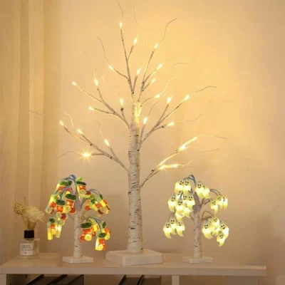Afbeelding van Kerstboom met witte takjes verlichting 24 warmwitte leds, USB/werkt op batterijen, twee sets lichtkappen voor bruiloft, Pasen, Halloween, kerstdecoratie