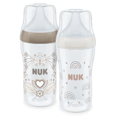 Afbeelding van NUK Perfect Match Babyflessenset, vanaf 3 maanden, past zich aan de baby aan, temperatuurcontrole, anti kolic, 260 ml, BPA vrij, siliconen drinkzuiger, medium, regenboog en hart, 2 stuks