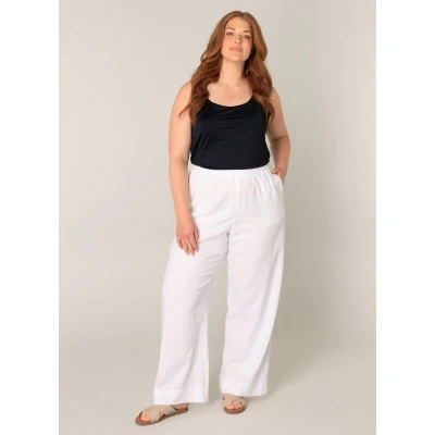 Afbeelding van BASE LEVEL CURVY Yula Pants Natural White maat 3(52)