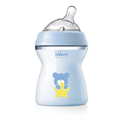 Afbeelding van Chicco Natural Feeling Anticolic babyfles, 2 maanden + 250 ml, fles met zuignap van zachte en flexibele siliconen, geschikt voor gemengde borstvoeding, gemiddelde stroom, kleur lichtblauw 2+ m