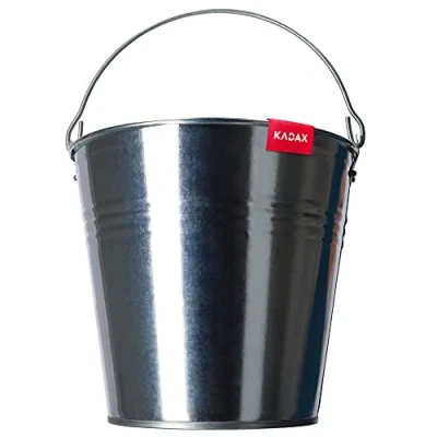 Afbeelding van KADAX Emmer, robuuste zinkemmer met ergonomische handgreep, asemmer versterkte bodem, kolenemmer massieve wanden, metalen emmer voor stenen, bloembedden, as, bulkgoederen, 10 liter