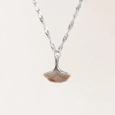 Afbeelding van Ava &amp; Imber Ginkgo Ketting Stainless Steel Waterproof Zilveren Damesketting met Hanger Blad