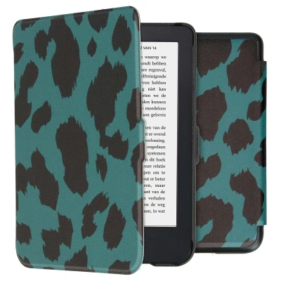 Afbeelding van Kobo Clara 2E Hoes: iMoshion Design Slim Hard Case Bookcase Green Leopard Kunstleder E Reader Hoezen