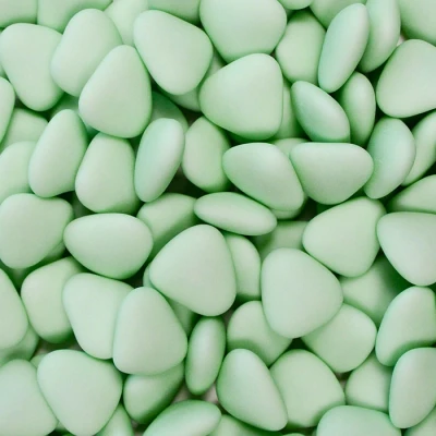 Afbeelding van Mini chocoladehartjes 1kg Sage Green