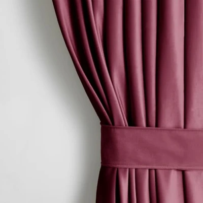 Afbeelding van AmeliaHome gordijn met fluwelen look, 140 x 270 cm, bordeaux, 1 st. inslagringen, fluweel, verduisteringsgordijn, raamdecoratie, licht glinsterend, decoratief gordijn,