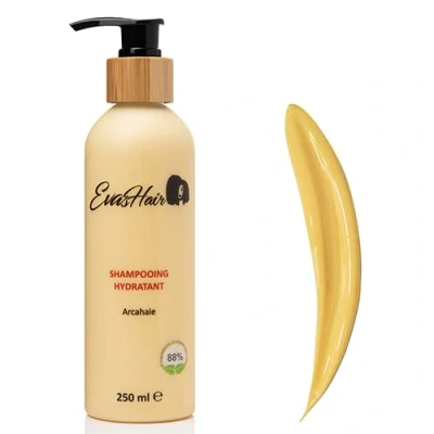 Afbeelding van De super hydraterende shampoo verrijkt met zonnebloemolie, ricinusolie, moringa olie, papaja extract en sojaolie voor gehydrateerd kroeshaar, krullend haar