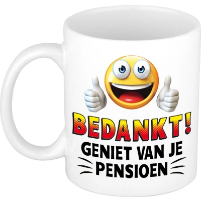Afbeelding van Geniet van je pensioen cadeau mok / beker wit en zwart VUT/ afscheidscadeau collega feest mokken