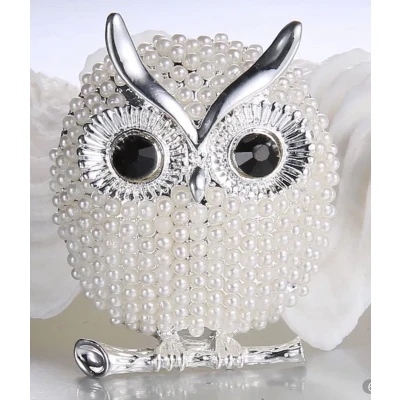 Afbeelding van Broche Uil zilverkleurig (4 x 3.5 cm)