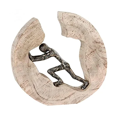 Afbeelding van Gilde Sculptuur in hout &#039;Pushing&#039;