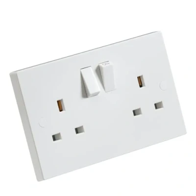 Afbeelding van Knightsbridge SN9000 2G DP geschakelde aansluiting, 13 A