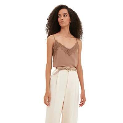Afbeelding van Trendyol Zwarte Kanten Gedetailleerde Geweven Blouse Met Bandjes Twoss19Bb0208