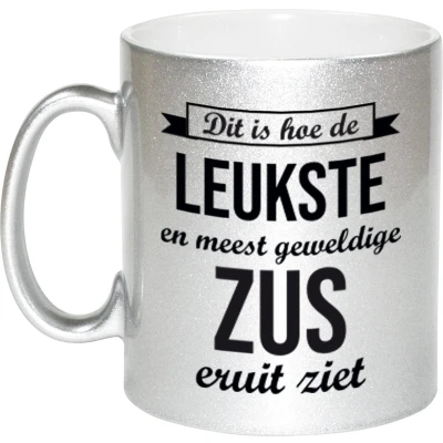 Afbeelding van Leukste en meest geweldige zus cadeau mok / beker zilverglanzend 330 ml feest mokken