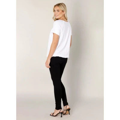 Afbeelding van Base Level basic T shirt Yona met plooien wit
