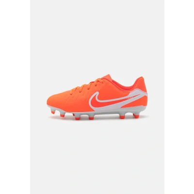 Afbeelding van Nike Performance JR Legend 10 Academy FG/MG Unisex Voetbalschoenen met kunststof noppen voor kinderen, Maat: 32, Hot lava/white