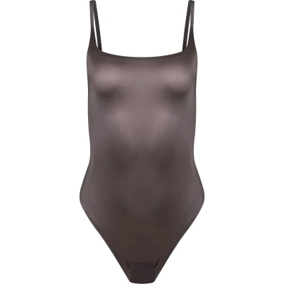 Afbeelding van MAGIC Bodyfashion dames Gloss Scoop body naadloze corrigerende in de kleur Taupe, maat: L