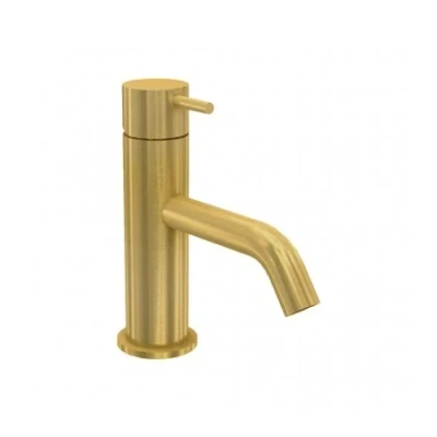 Afbeelding van Waterevolution Flow lage wastafelkraan incl. click plug geborsteld messing T110LE