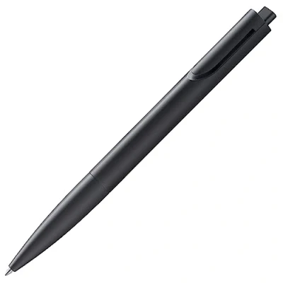 Afbeelding van Lamy noto eenvoudige balpen 282 van kunststof in de kleur matzwart met driehoekige behuizing en drukmechanisme, incl. grote vulling M 16 lijnbreedte zwart
