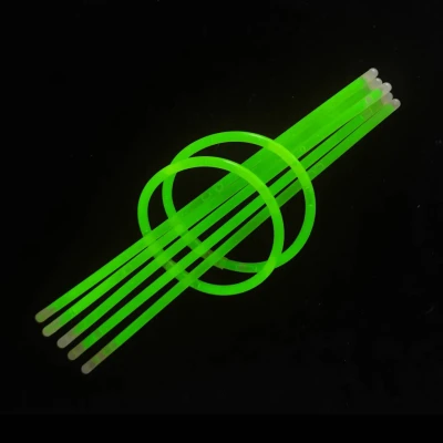 Afbeelding van Fjesta Glowsticks Glow In The Dark Sticks Met Connectors Neon Party Breekstaafjes Verjaardag Versiering 100 Stuks Groen