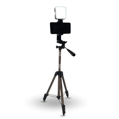 Afbeelding van TronicXL 105 cm Tripod statief met mobiele telefoonstandaard 360 draagbare smartphone houder licht LED lamp adapter voor uw foto video en livestreaming geschikt Apple iPhone, Xiaomi, Android meer