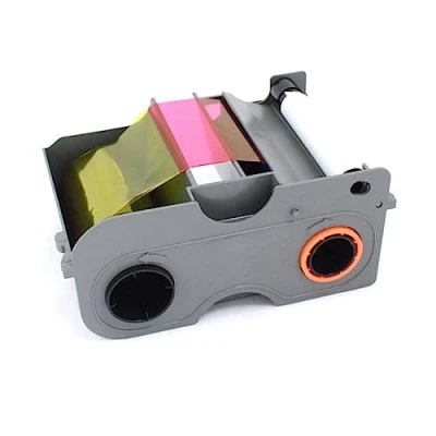 Afbeelding van 2ID Fargo DTC1250 YMCKO lintcartridge met reinigingsroller Echt 45000 lint Drukt duurzame levendige afbeeldingen in kleur af, tekst en streepjescodes af op PVC ID kaarten Beoordeeld tot