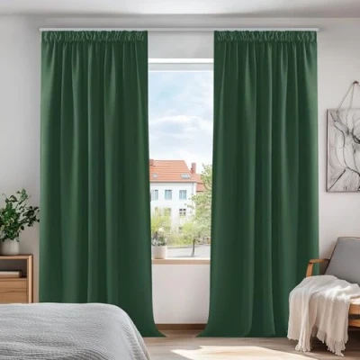 Afbeelding van Deconovo Verduisteringsgordijnen Plooiband, Thermische Kerst Gordijnen voor Slaapkamer, Woonkamer, 140x260 cm (B x H), Donkerlentegroen, set van 2