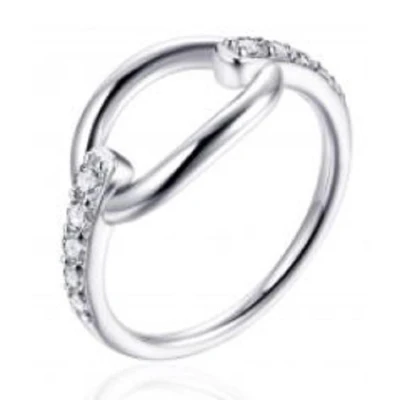 Afbeelding van Schitterende Zilveren Dames Ring met Zirkonia Steentjes