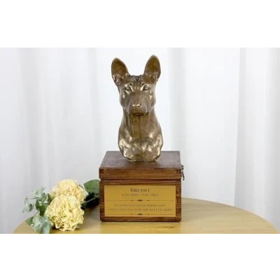 Afbeelding van Art Dog handgemaakte aangepaste hondenherdenkingsurn koudgegoten bronzen hondenkop op berkenbasis langdurige hondencrematiedoos 16x28x16cm Basenji