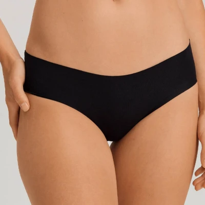 Afbeelding van Hanro dames Invisible Cotton naadloze slip in de kleur Zwart, maat: XL