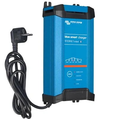 Afbeelding van Victron Energy Blue Smart IP22 12 Volt 30 amp 230V, Enkele Uitgang Batterij Oplader CEE 7/7, Bluetooth