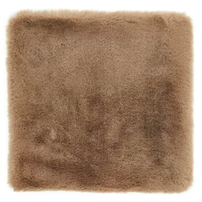 Afbeelding van LUXOR living zitkussen Coste kunstbont stoelkussen als decoratie woonkamer of gezellig stoel decoratief kussen 40 x cm vierkant taupe 1 stuk