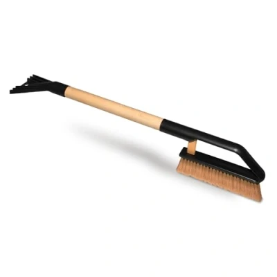 Afbeelding van ToM PaR Sneeuwbezem En ijskrabber 2 in 1 Sneeuwborstel Sneeuwschuiver Auto Borstel met Schraper Stevige steel Ergonomische houten Lengte: 70 cm
