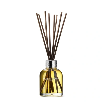 Afbeelding van Molton Brown Home Fragrance Mesmerising Oudh Accord &amp; Gold Geurstokjes Aroma Reeds 150ml