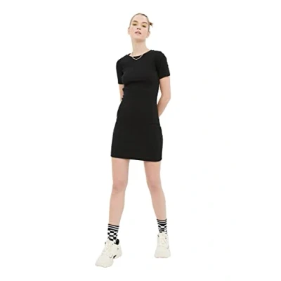 Afbeelding van Trendyol TWOSS19AD0053 Volwassenen Vrouwen Single Zwart S