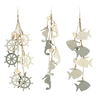 Afbeelding van COM FOUR® 3x hangende decoratie Maritiem om op te hangen stuur, vis en zeepaardje met schelp van hout (3 stuks grijs/wit)