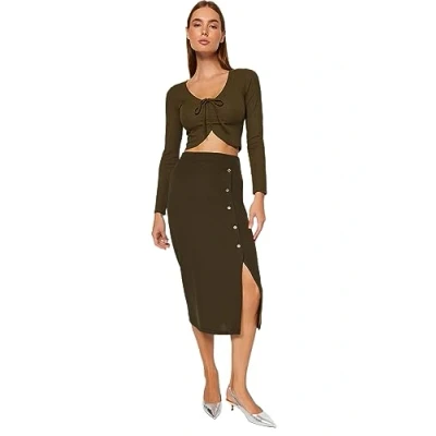 Afbeelding van Trendyol Zwarte Slimme Crêpe Knoopgedetailleerde Midi Potlood Stretch Gebreide Rok Met Hoge Taille Twoss23Et00320