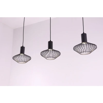 Afbeelding van Hanglamp 3 lichts zwart opengewerkt 120cm