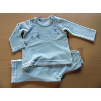 Afbeelding van Petit Bateau Pyjama Velour Blauw hartjes Meisje 2 jaar 86