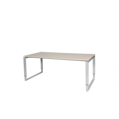 Afbeelding van Domino Plus bureau, hoogte instelbaar (62 85cm) met 180x90cm &#039;zwevend&#039; lindberg (licht) eiken 25mm blad en aluminium (RAL9006) O poot frame