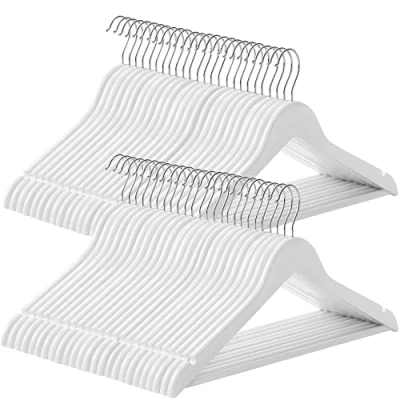 Afbeelding van Houten Kledinghangers Met Metalen Haak &amp; Broeklat Kledingrek Kapstok Jas Broek Hanger Broekhanger Kleerhanger Wit 50 Stuks
