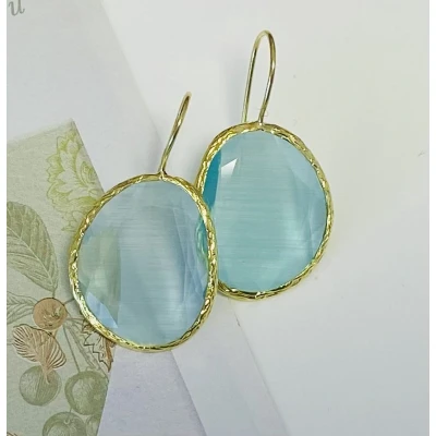 Afbeelding van Oorbellen cateye steen licht blauw groot