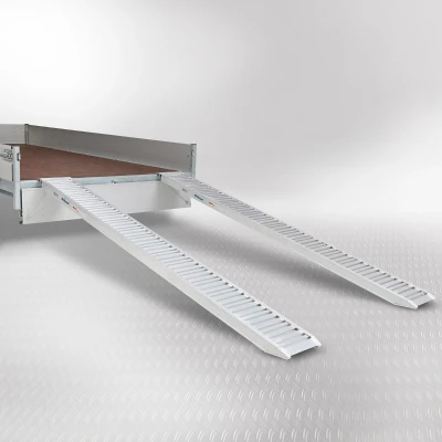 Afbeelding van Datona Aluminium Oprijplaat Auto 300 Cm 2.4 Ton (2 Stuks) (300 x 30 7,5 cm)