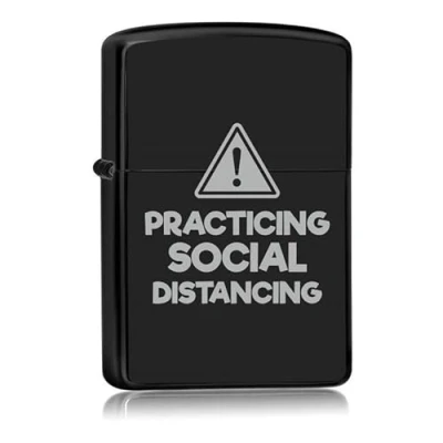 Afbeelding van Aansteker Zwart Practicing Social Distancing