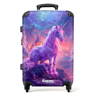 Afbeelding van NoBoringSuitcases.com Grote koffer Paarse eenhoorn in magische omgeving Kinderkoffer meisjes Reiskoffer met 4 wielen Trolley op wieltjes Rolkoffer groot kinderen 60 liter Ruimbagage valies 20kg