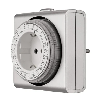 Afbeelding van REV timer mechanische stopcontact (24 uur, 96 schakeltijden/dag, 15 minuten intervallen, max. 3680 W) zilver