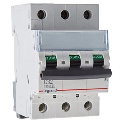 Afbeelding van Legrand installatieautomaat tx3 3p c32a 6000a 3modules 403548