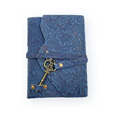 Afbeelding van OVERDOSE Handgemaakte blauwe bloem antiek dagboek met schatsleutelsluiting voor tekenen schetsboek plakboek schrijven notitieboek dagelijks formaat 5 x 7 inch 12 17 cm
