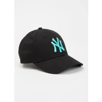Afbeelding van New Era Kids League Essential pet met logoborduring in de kleur Zwart, maat: 4 6 jaar