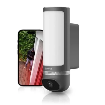 Afbeelding van Bosch Smart Home buitencamera II, bewakingscamera buiten, 1080p full HD resolutie met geïntegreerde alarmsirene en designlamp, compatibel Amazon Alexa, antraciet
