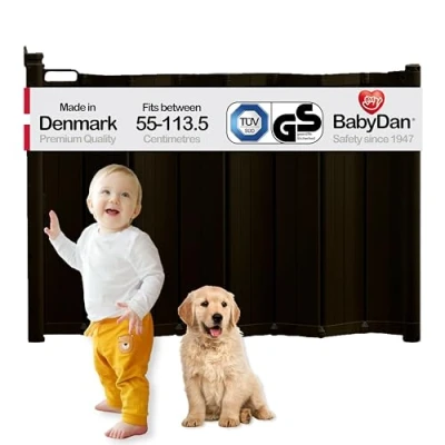 Afbeelding van BabyDan Guard Me extra breed, automatisch intrekbare traphek, past op openingen tussen 55 113,5 cm, zwart, Made in Denmark Babyhek/veiligheidshek (huisdierhek/hondenpoort)