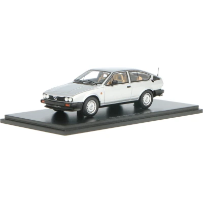 Afbeelding van Alfa Romeo Alfetta GTV 2.0 Silver 1980